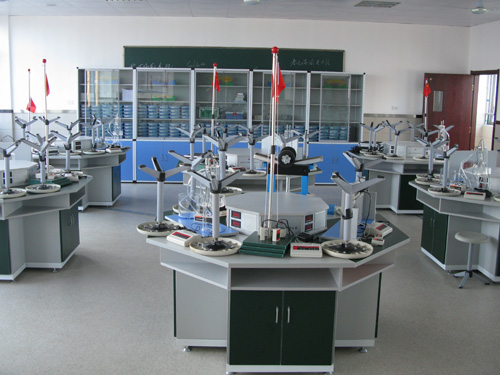 通用技術(shù)實(shí)驗(yàn)室